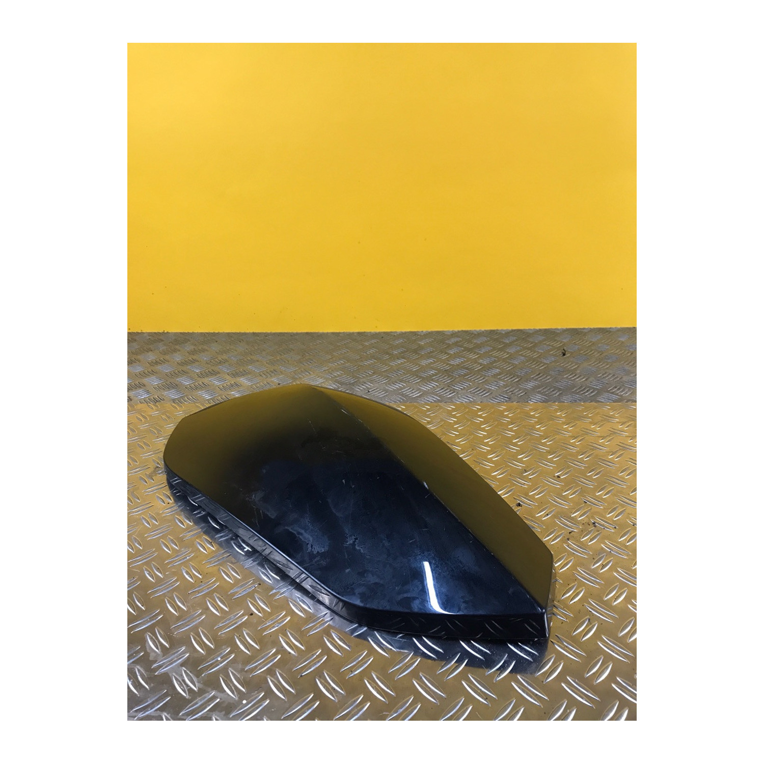 Flanc de carénage gauche pour BMW C650 GT 2012