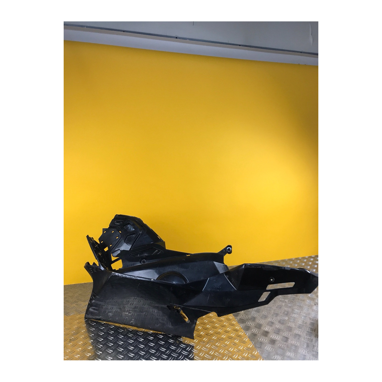 Marche pied gauche pour BMW C650 GT 2012