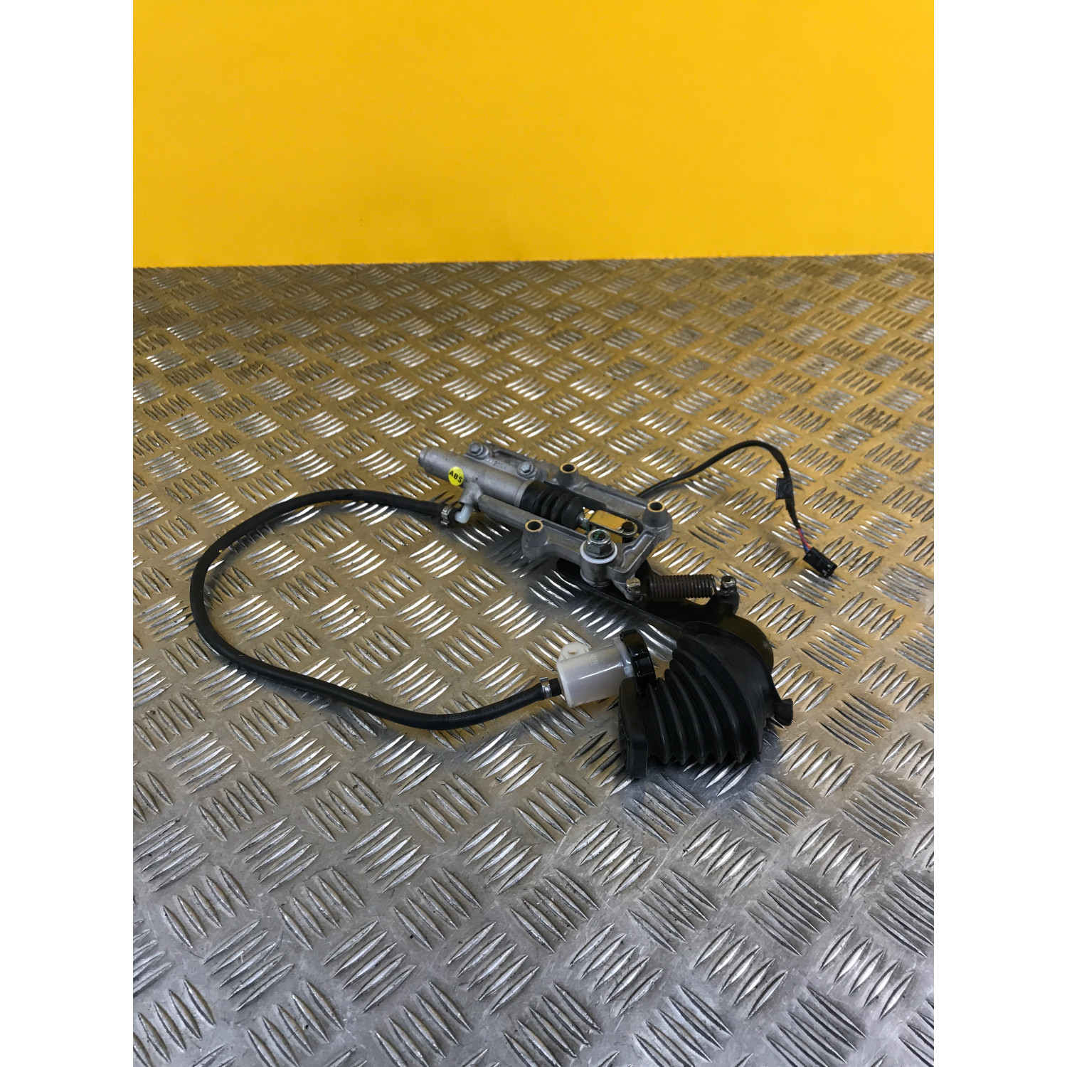 Frein arrière complet pour PIAGGIO MP3 530 HPE 2022