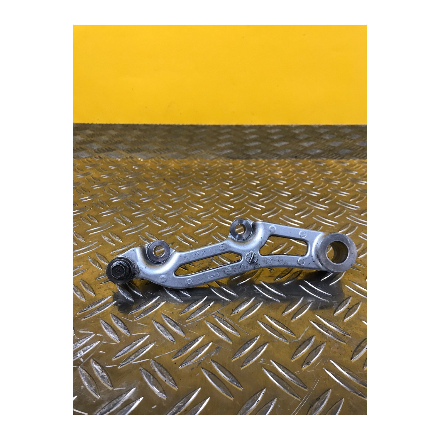Platine d'étrier de frein arrière pour YAMAHA VMAX 1200 1999