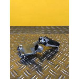 Platine repose pieds avant droite pour YAMAHA VMAX 1200 1999
