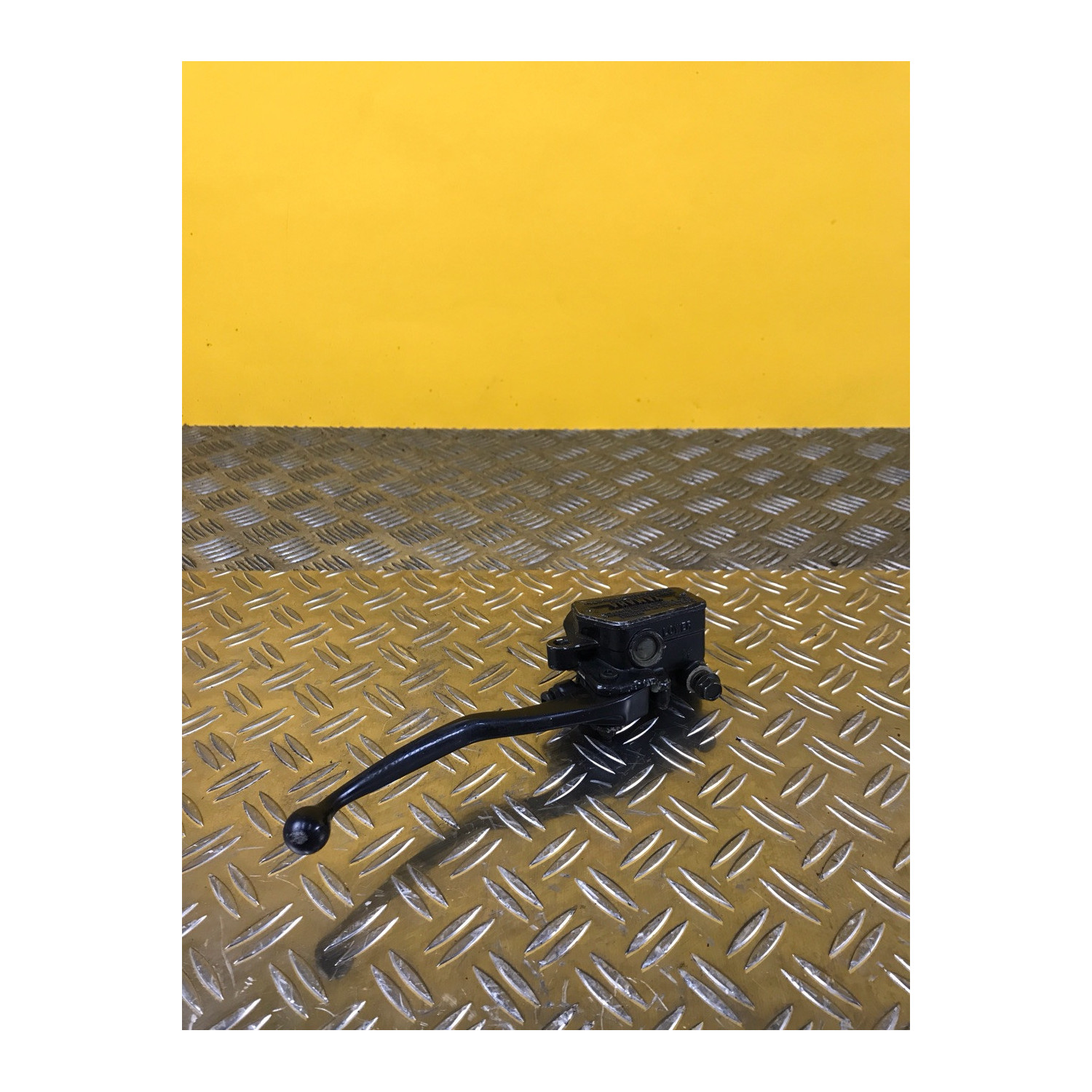 Maitre cylindre frein avant pour YAMAHA VMAX 1200 1999