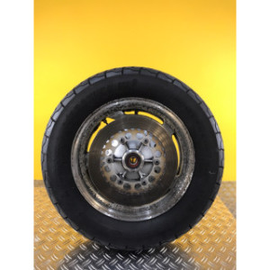 Roue arrière complete pour YAMAHA VMAX 1200 1999
