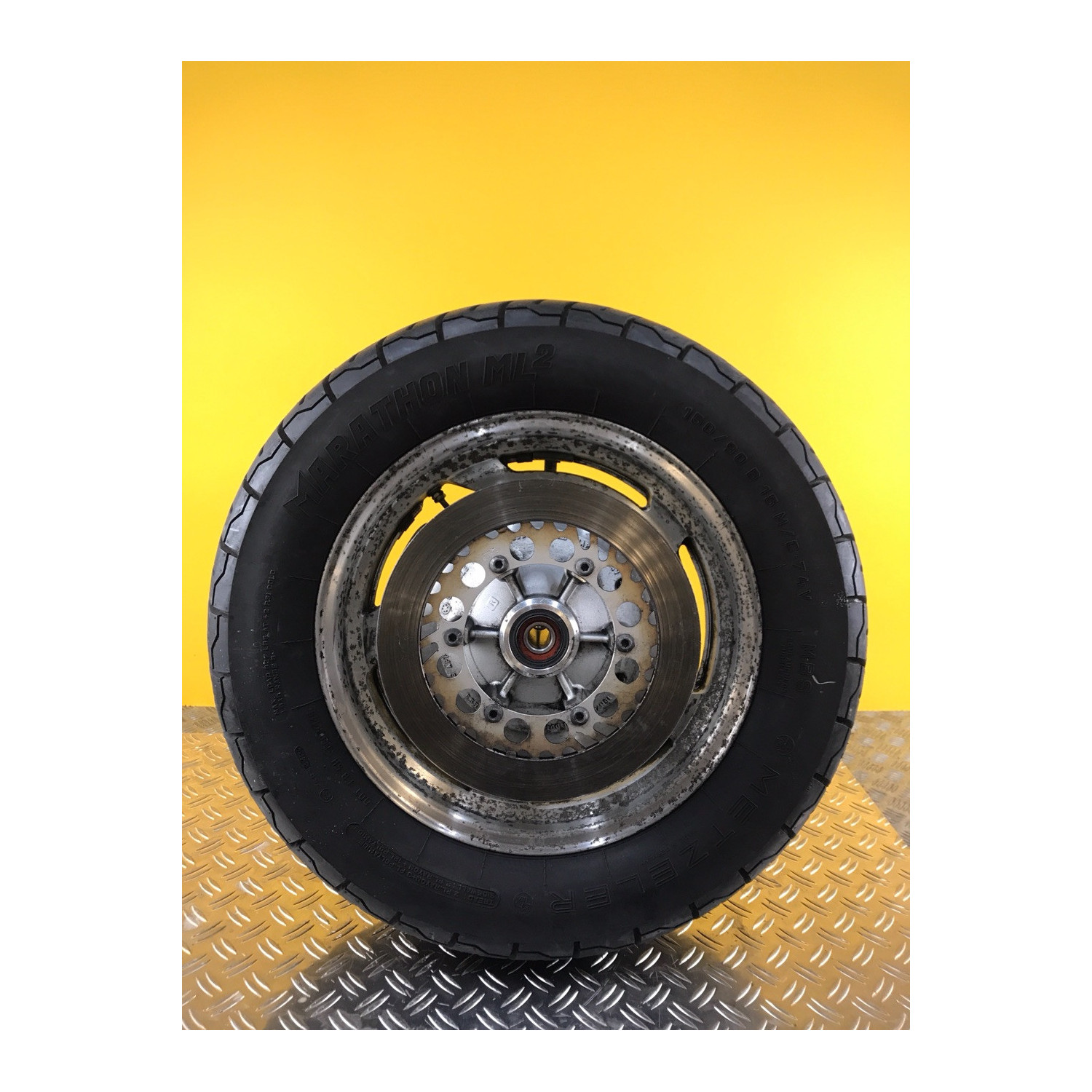 Roue arrière complete pour YAMAHA VMAX 1200 1999
