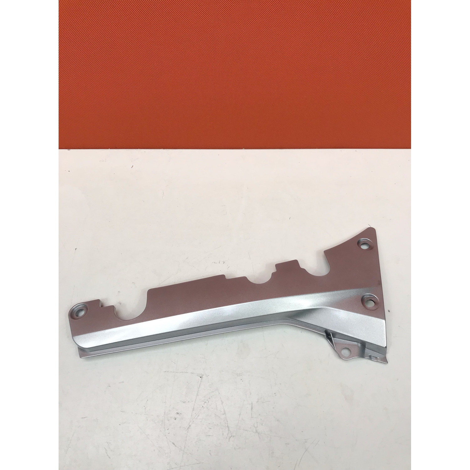 Repose pied arrière gauche pour HONDA GOLDWING 1800 2025 50741-MCA-000ZA