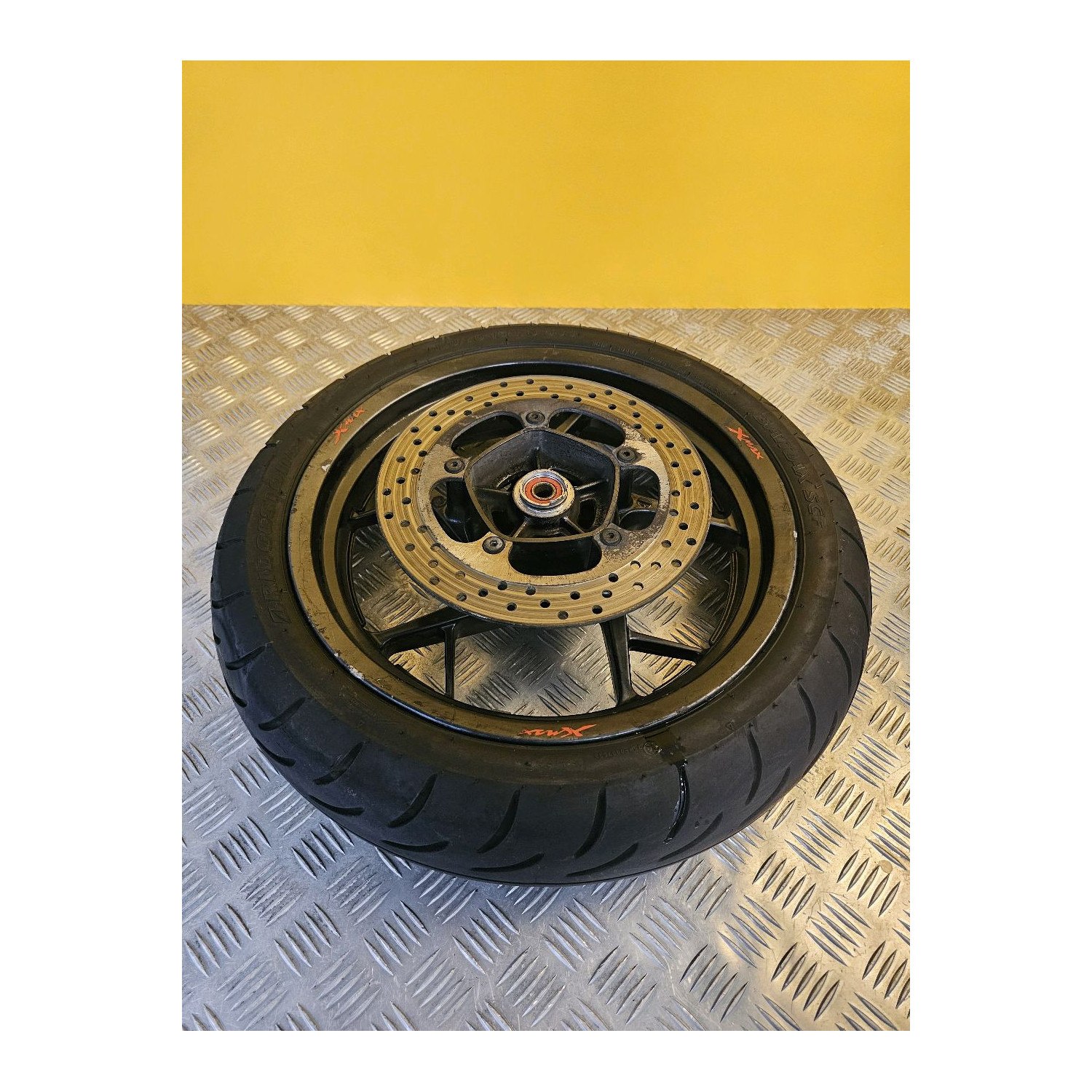 Roue avant complete pour YAMAHA XMAX 125 2016