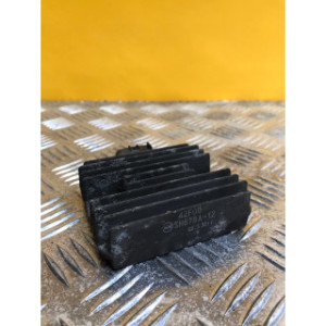 Régulateur de tension pour SUZUKI BURGMAN 125 2018