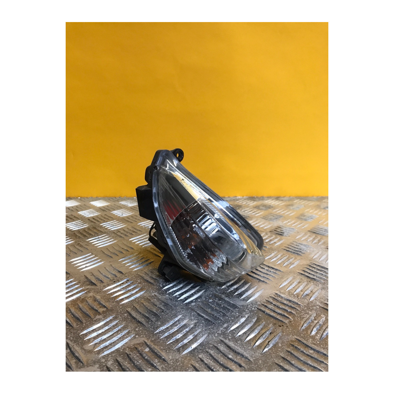 Clignotant avant droit pour SUZUKI BURGMAN 125 2018