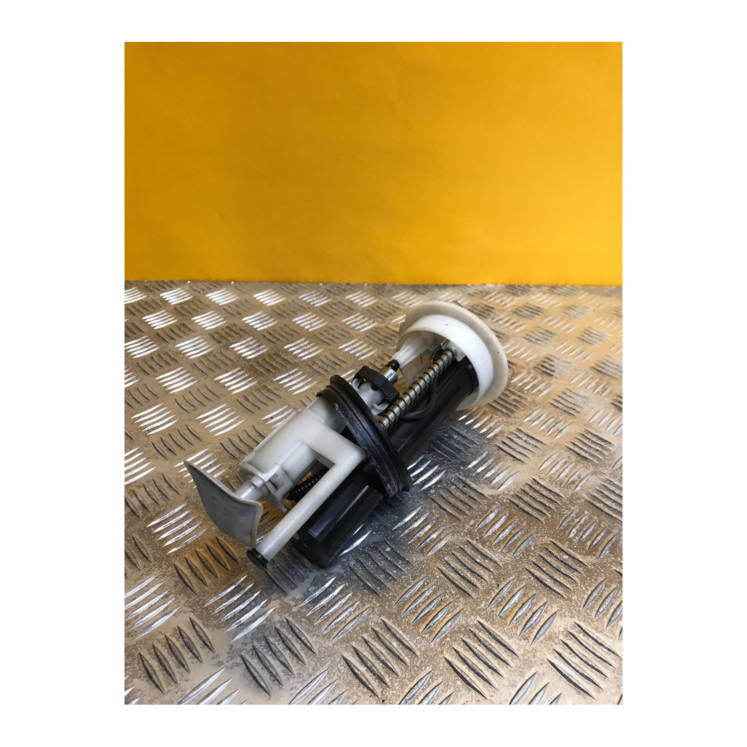 Pompe à essence pour SUZUKI BURGMAN 125 2018