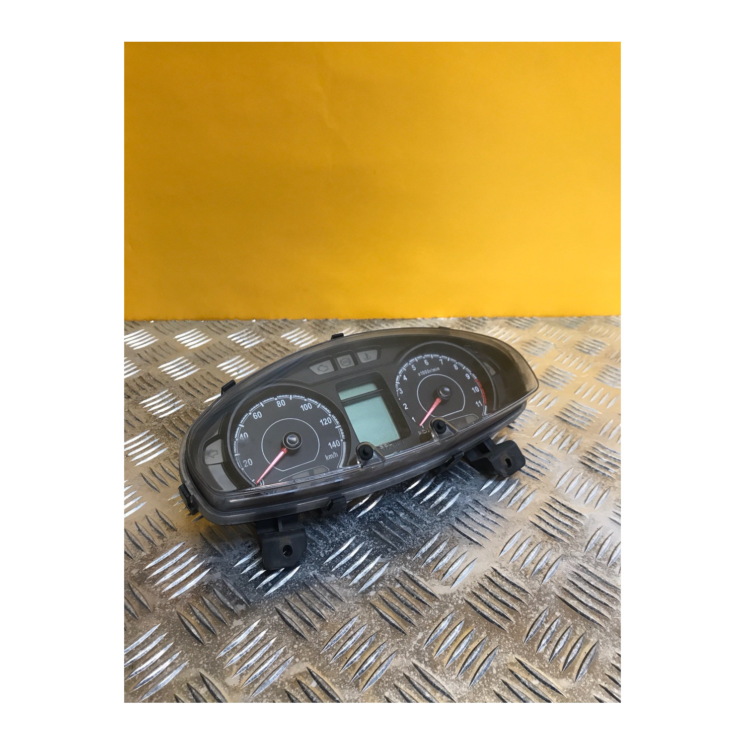 Compteur tableau de bord pour SUZUKI BURGMAN 125 2018