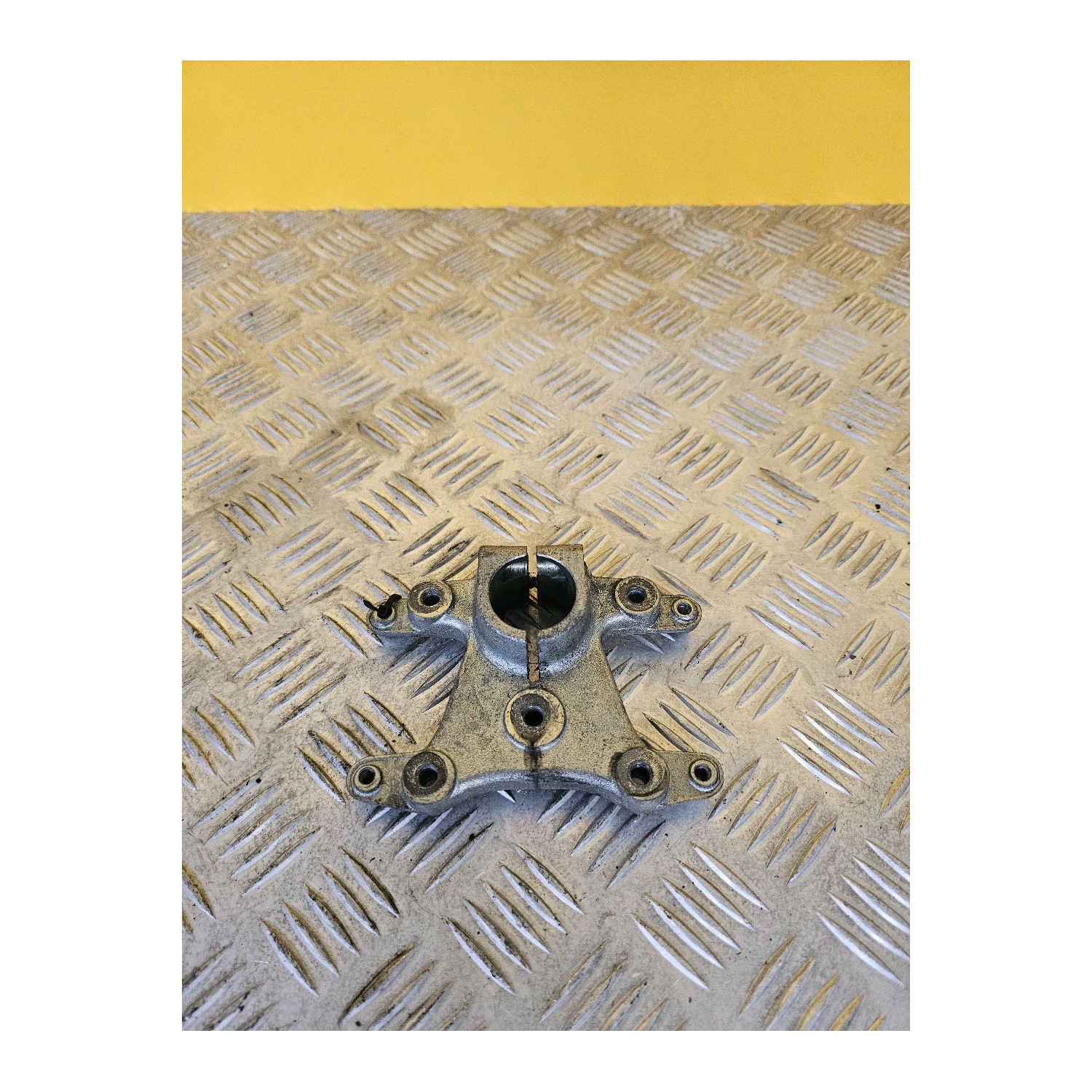 Té de fourche supérieur pour GILERA GP 800 2012