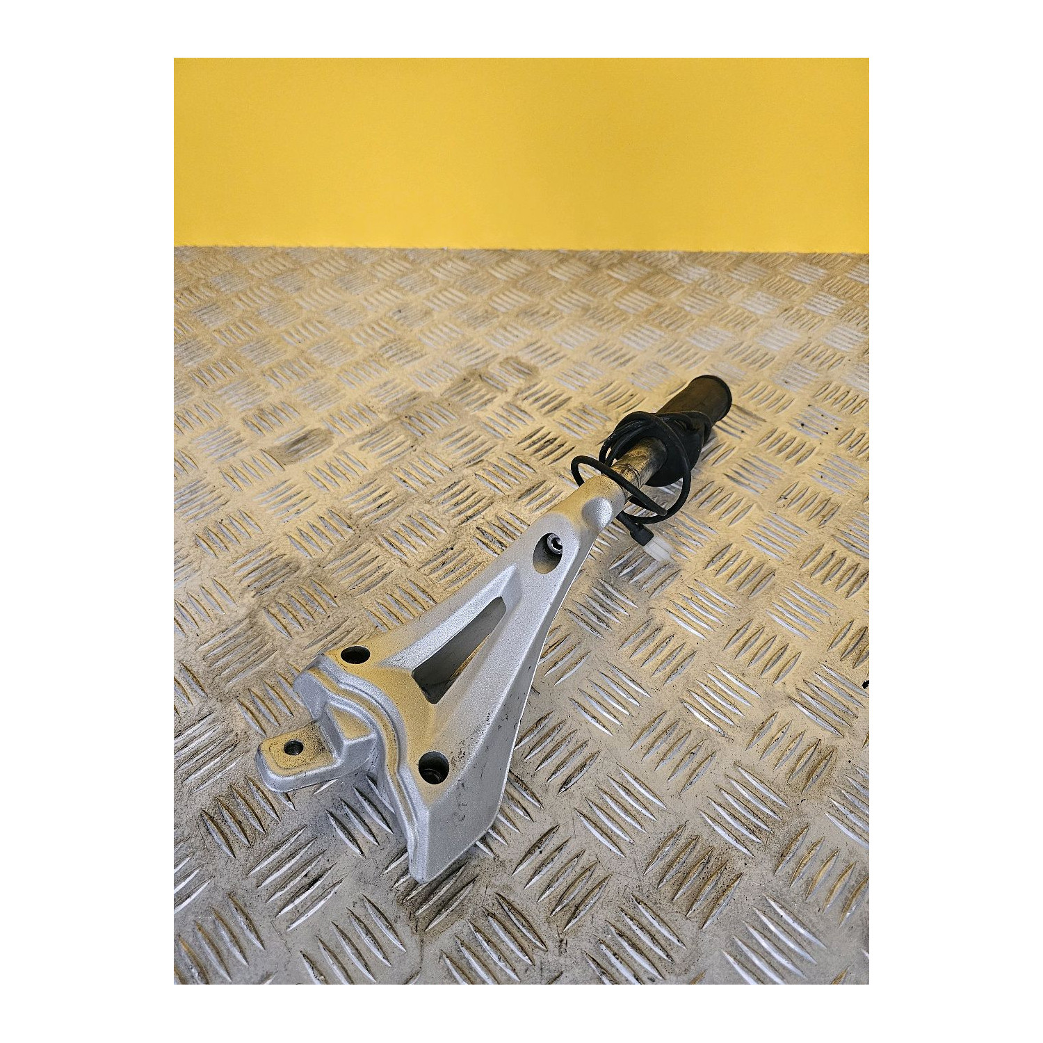 Demi guidon gauche pour GILERA GP 800 2012