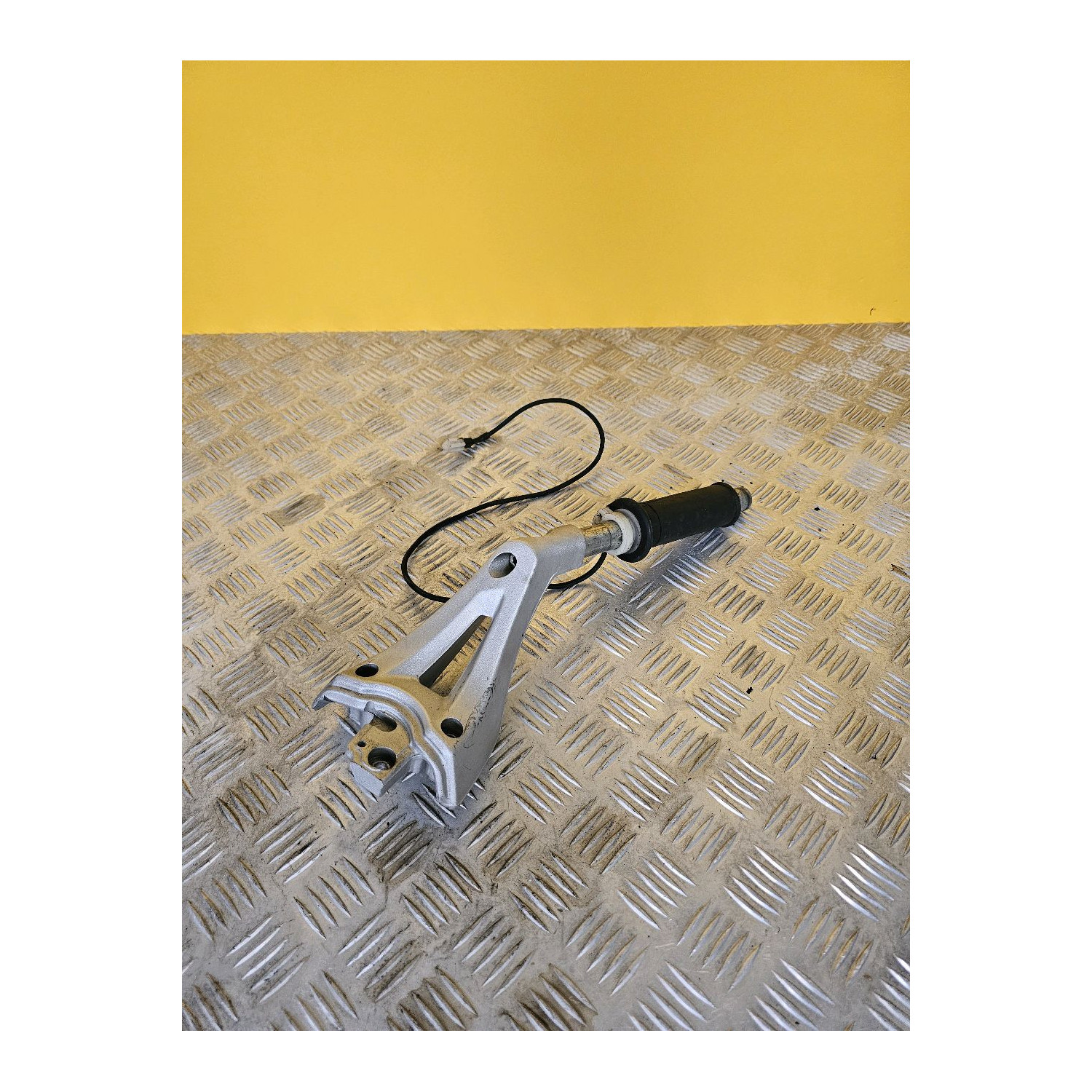 Demi guidon droit pour GILERA GP 800 2012