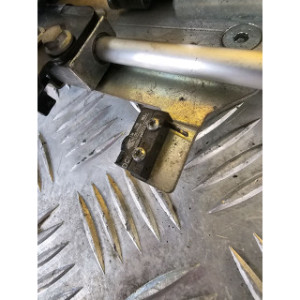 Moteur + support de bulle pour GILERA GP 800 2012