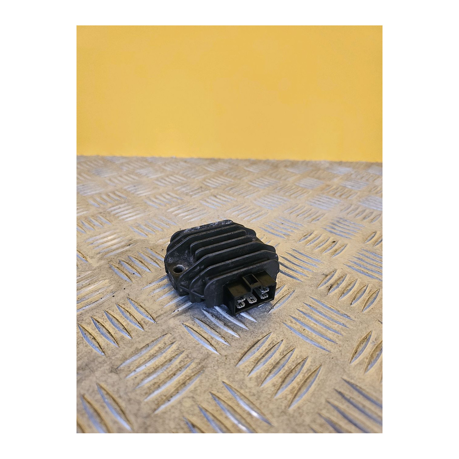 Régulateur de tension pour YAMAHA XMAX 125 2013
