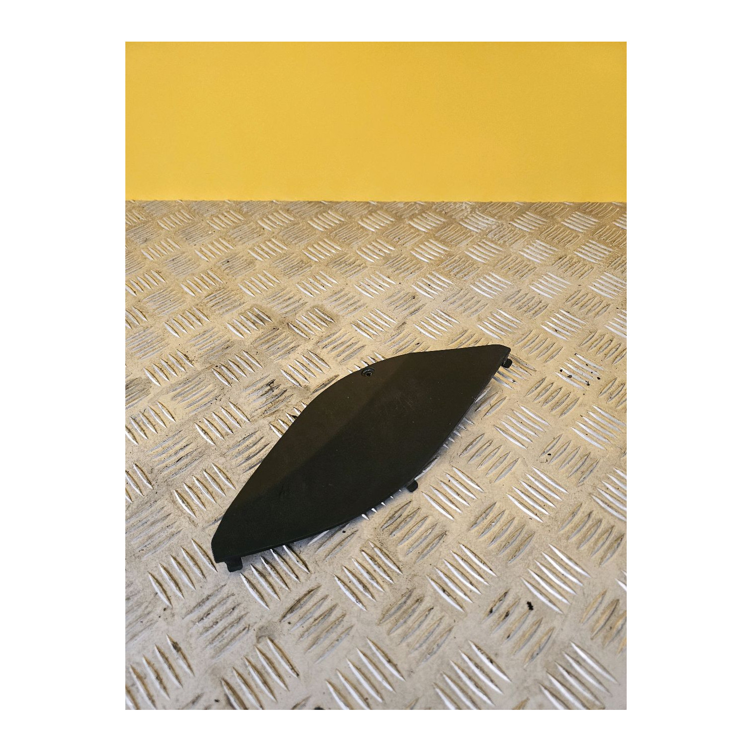Cache divers trappe pour GILERA GP 800 2012