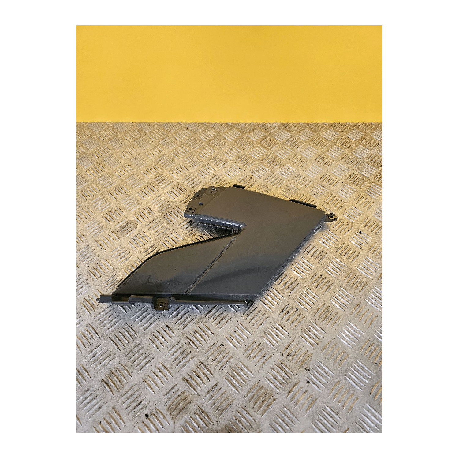 Carenage lateral gauche pour GILERA GP 800 2012