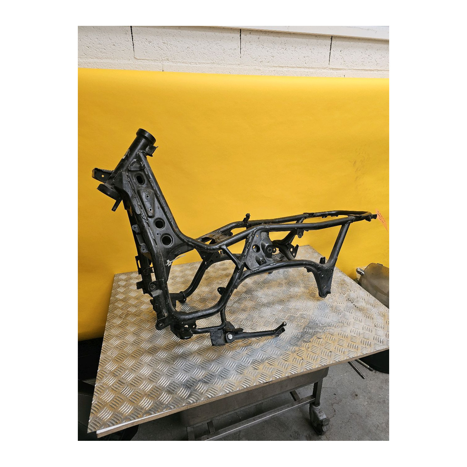Cadre Carte grise pour GILERA GP 800 2012