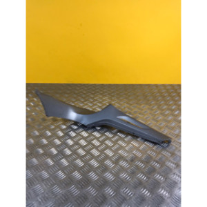 Cache laterale droit pour PIAGGIO BEVERLY 350 2017