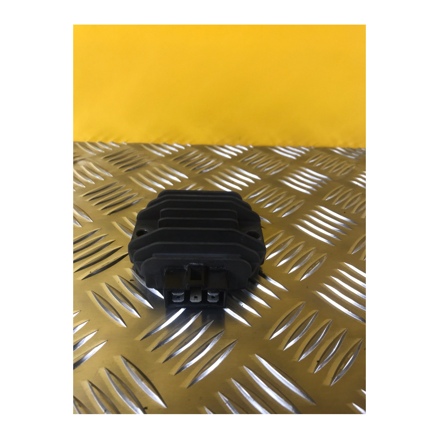 Régulateur pour YAMAHA XMAX 125 2011