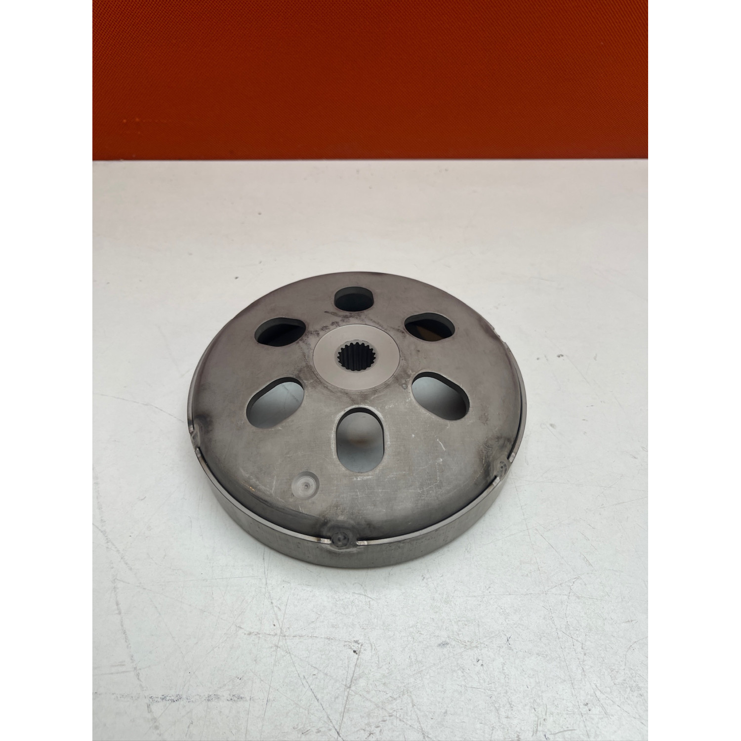 Cloche d'embrayage pour HONDA SH 125 22101-KCW-850