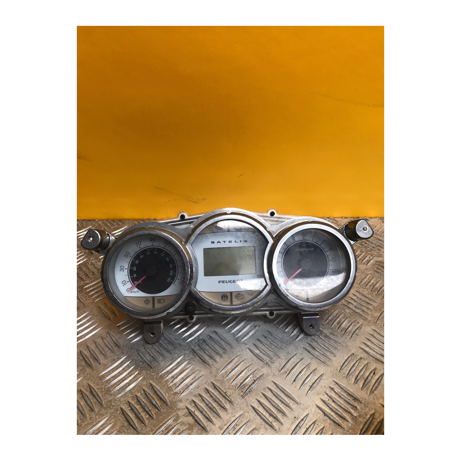 Compteur tableau de bord pour PEUGEOT SATELIS 125 2012