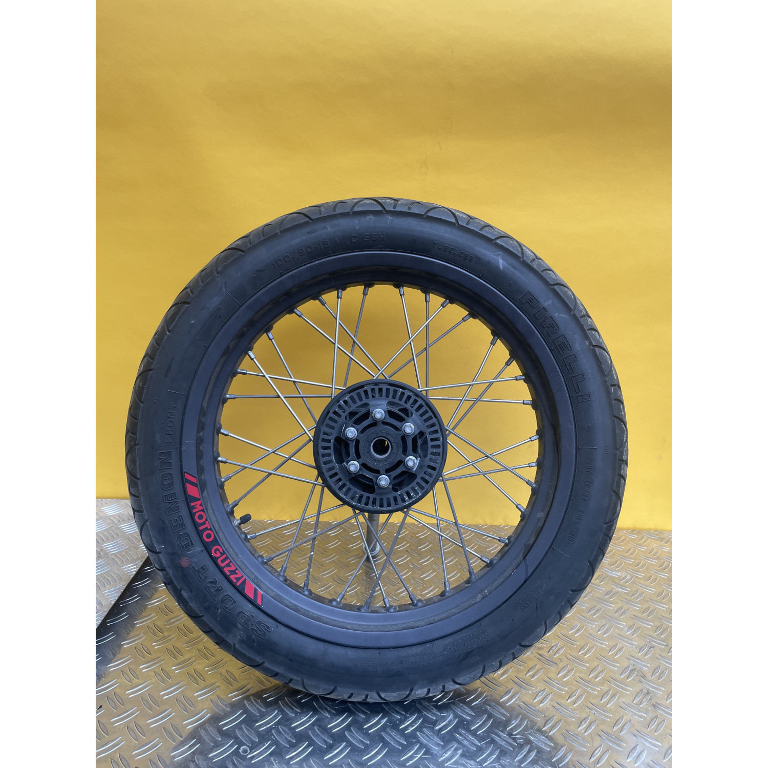 Roue avant pour MOTO GUZZI V7 III RACER 750 2018