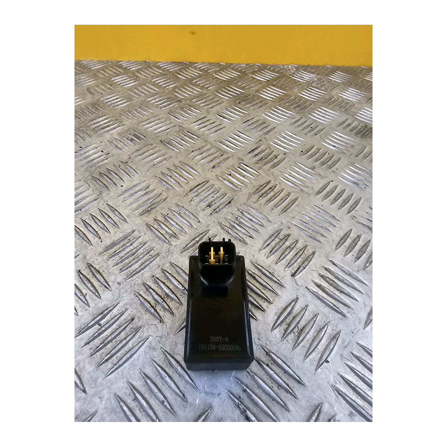 Boitier relais phare pour BENELLI BN 125 2020