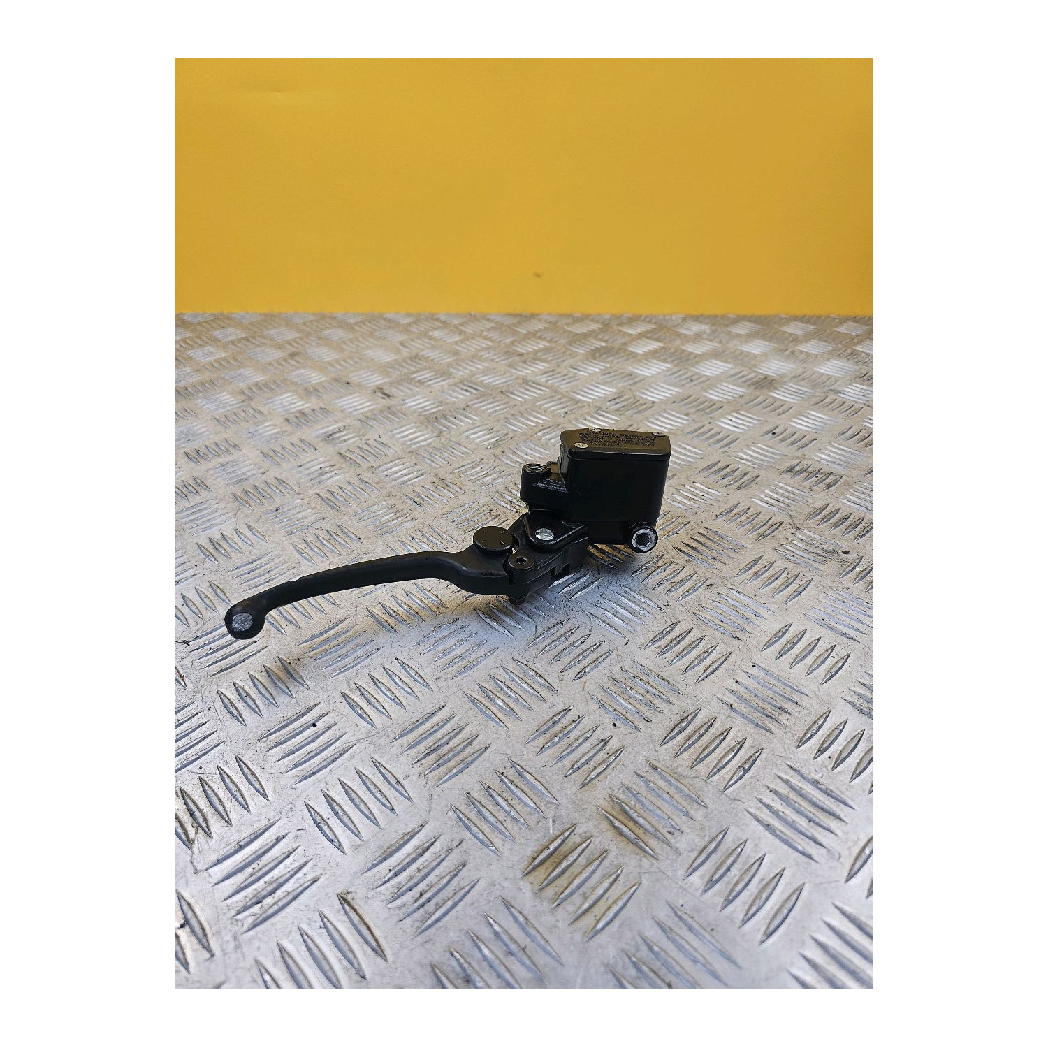 Maitre cylindre frein avant pour BENELLI BN 125 2020