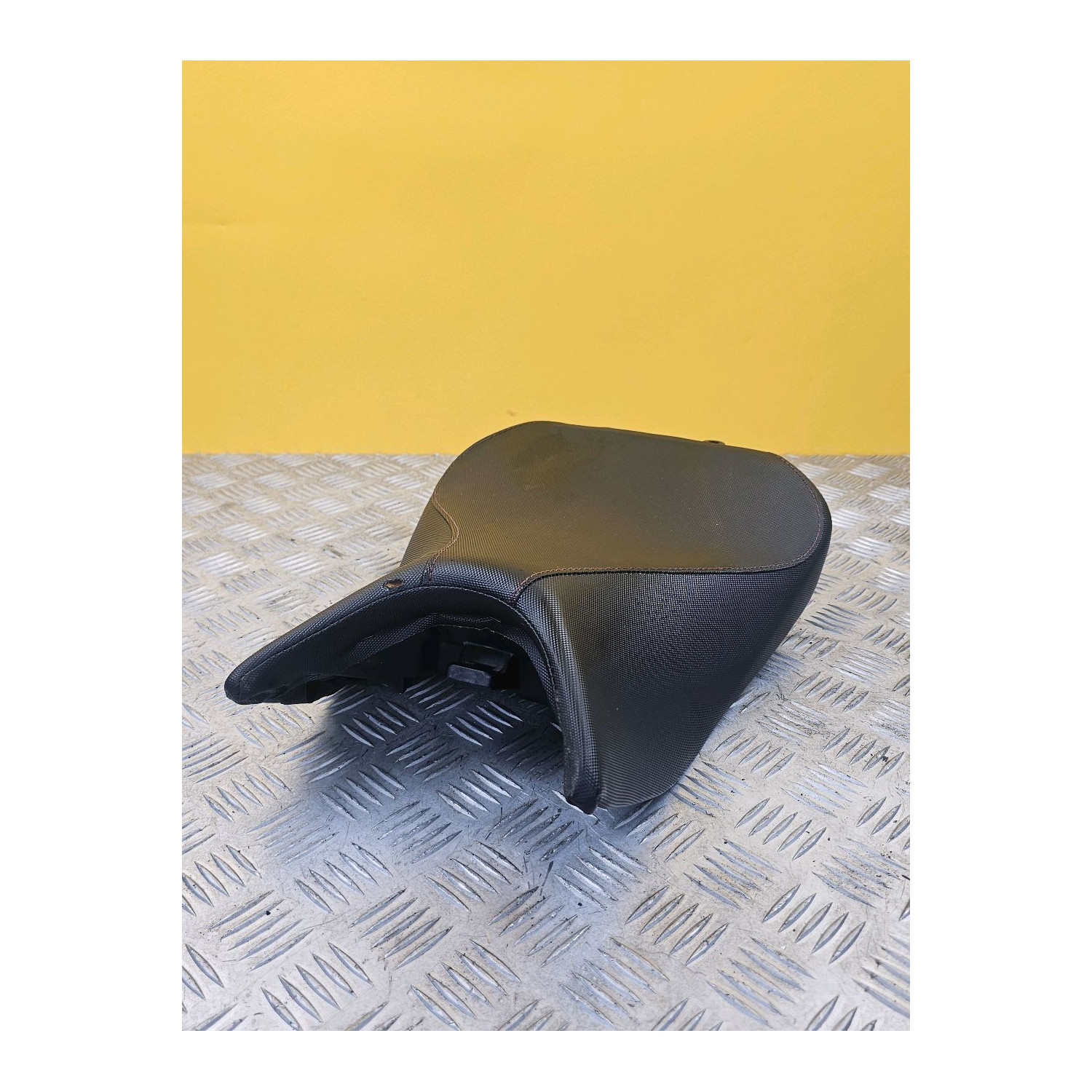 Selle pour BENELLI BN 125 2020