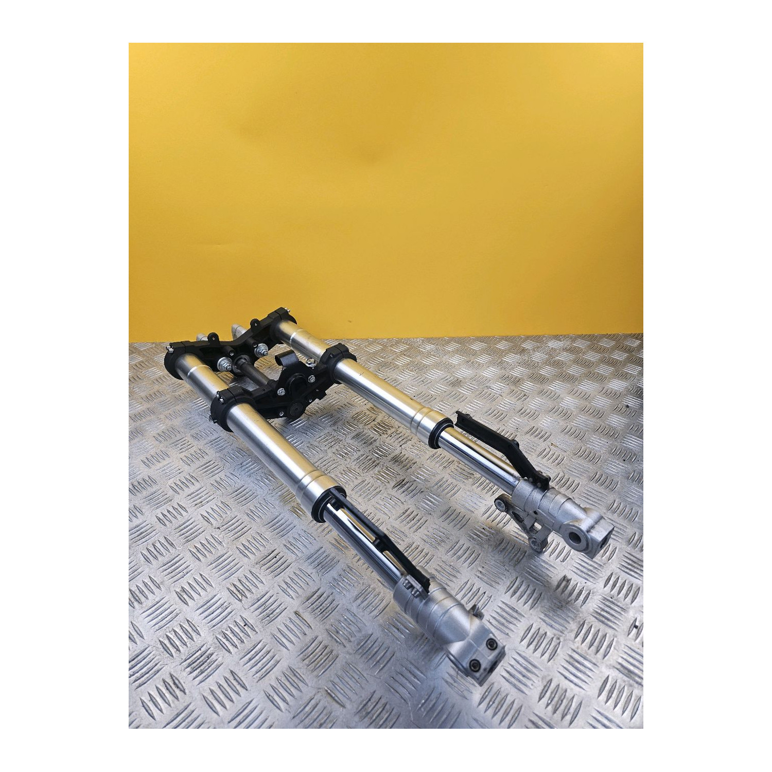 Fourche pour BENELLI BN 125 2020