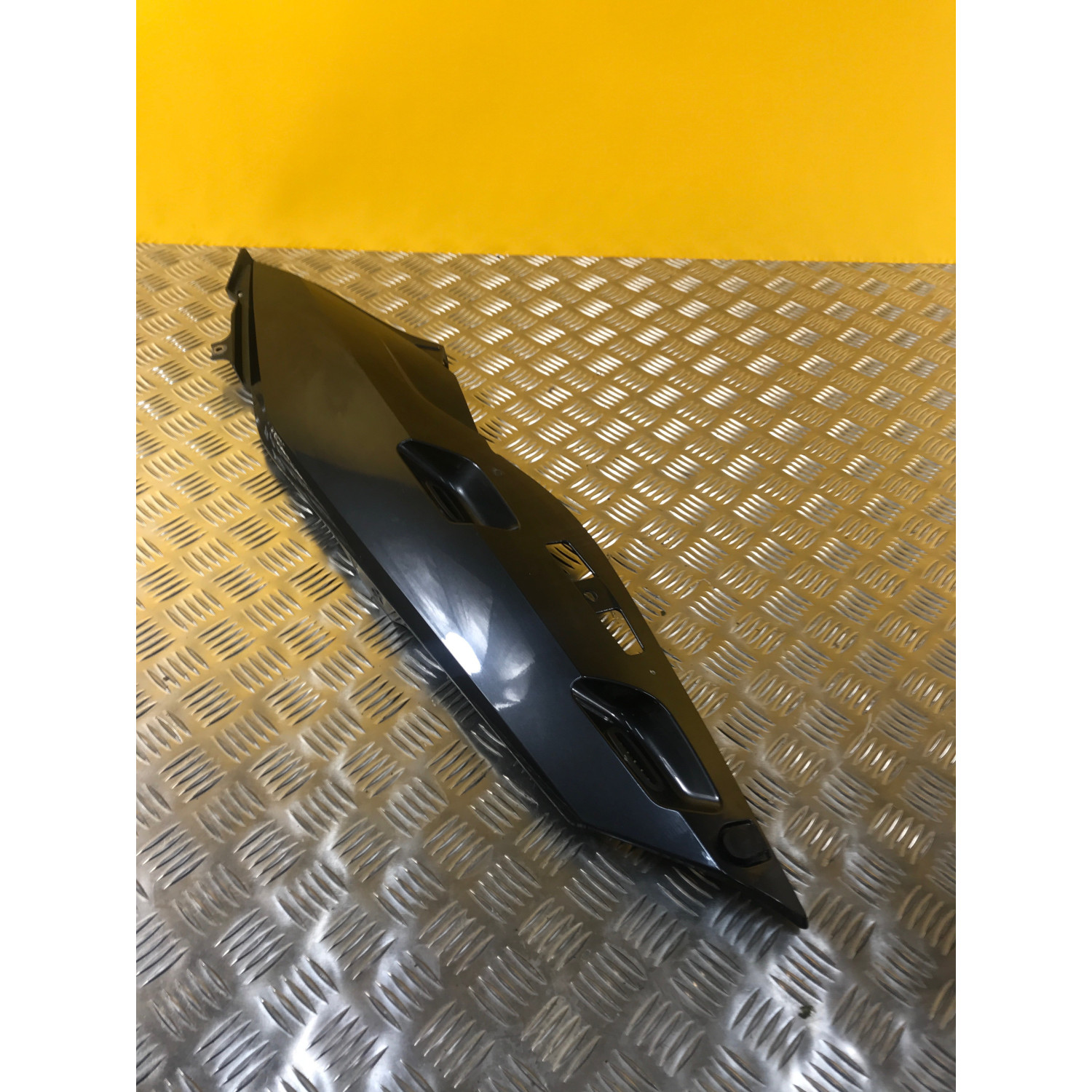 Demi coque arrière gauche pour BMW R 1200 RT 2006