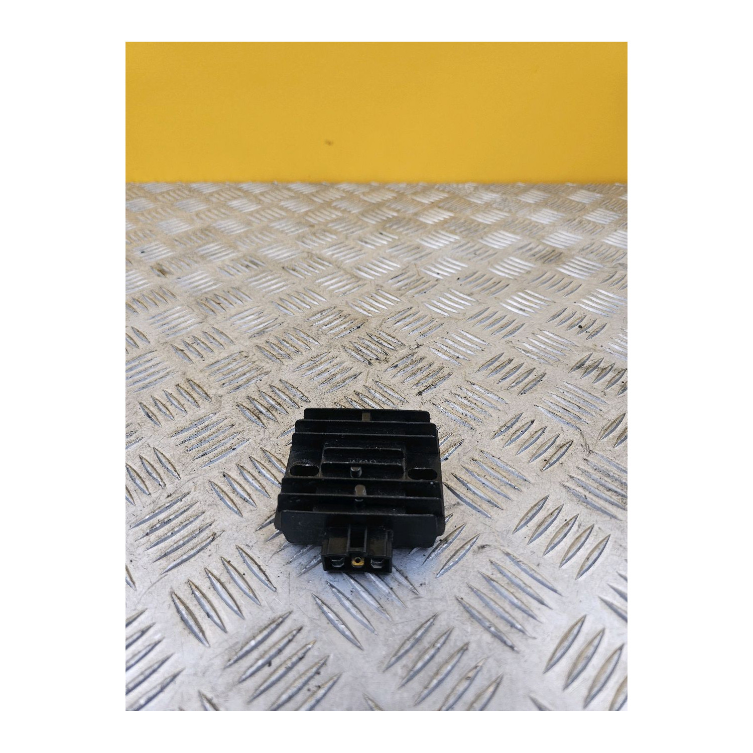 Régulateur de tension pour BENELLI BN 125 2020