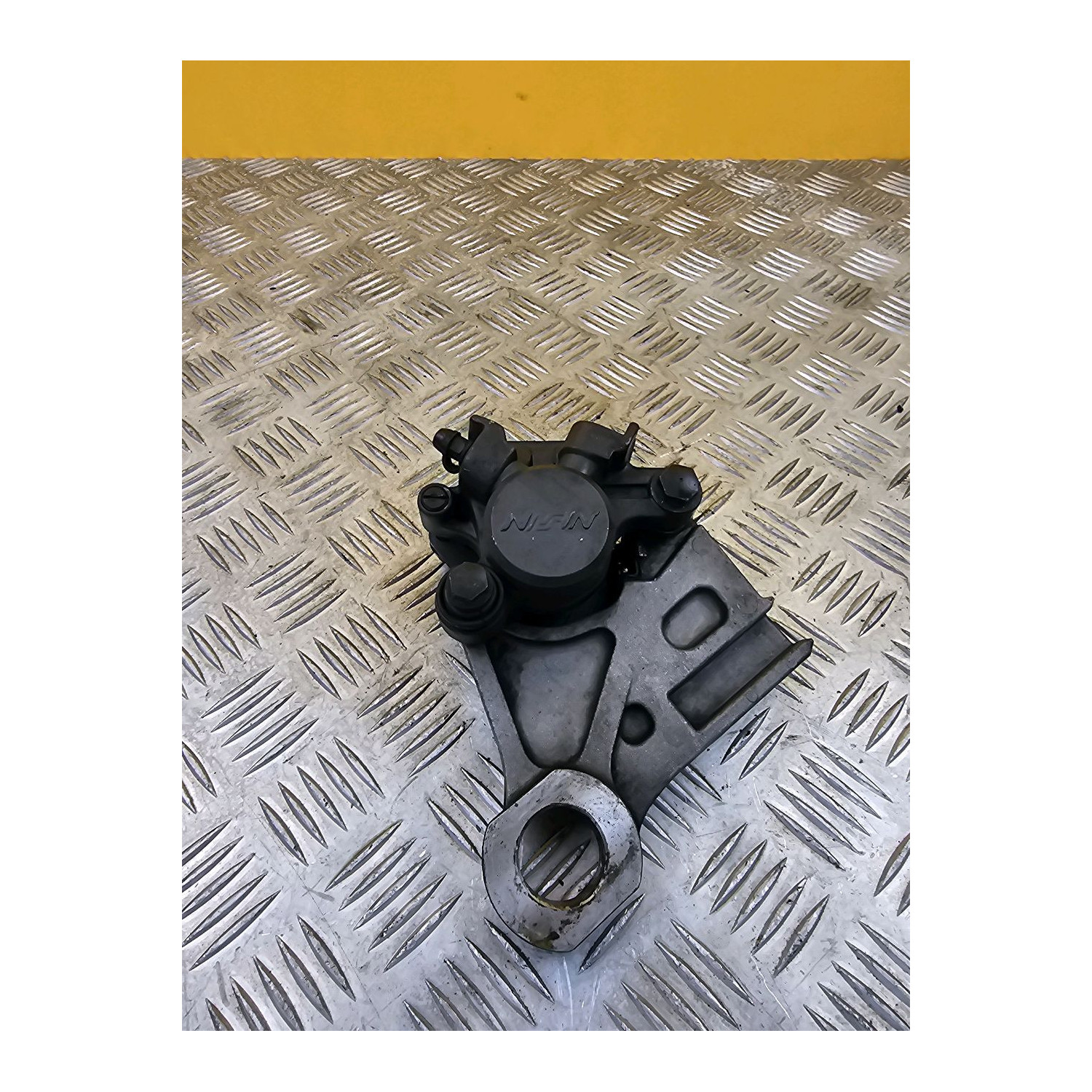 étrier de frein arrière pour YAMAHA FAZER 600 2004