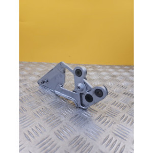 Platine repose pieds avant gauche pour YAMAHA FAZER 600 2004