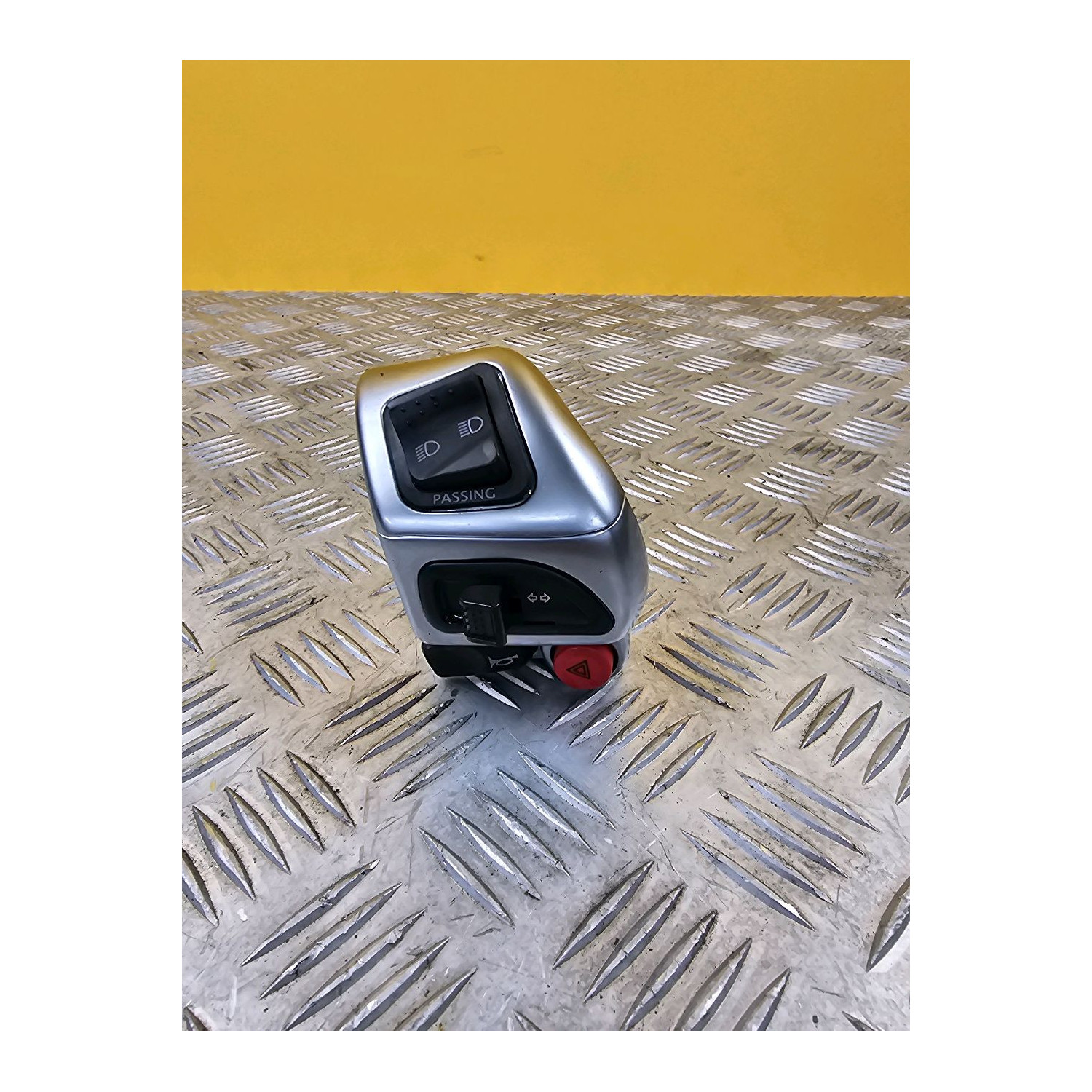 Commodo gauche gestion de l'éclairage pour PIAGGIO MP3 500 LT 2017