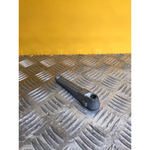 Repose pied arrière droit pour PEUGEOT TKR 50 2006