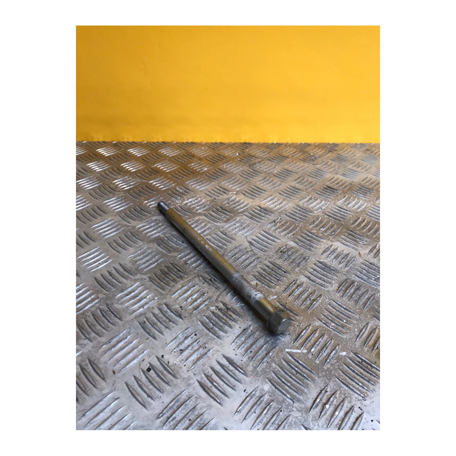 Axe de roue avant pour PEUGEOT TKR 50 2006