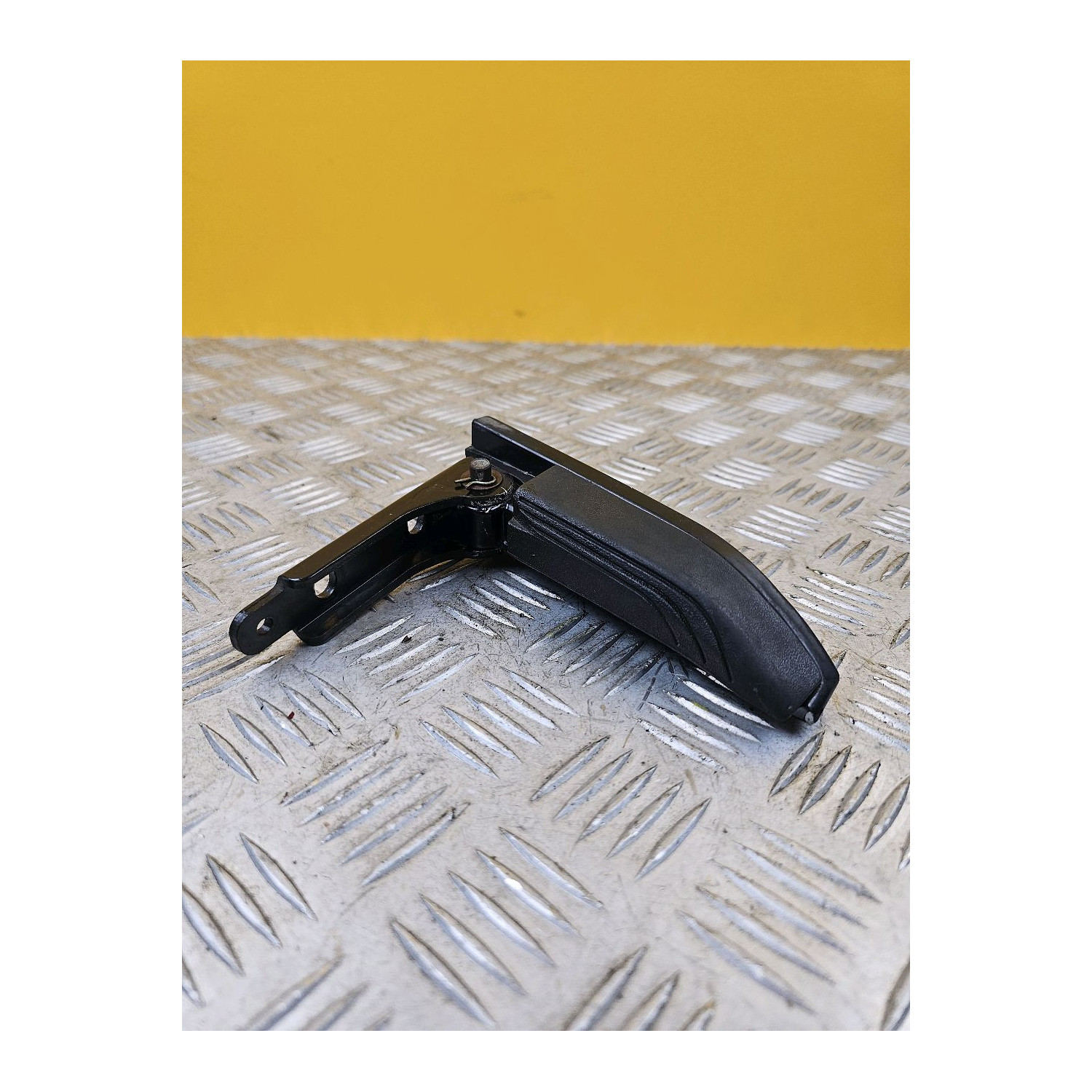 Repose pied arrière droit pour PIAGGIO MP3 500 LT 2015