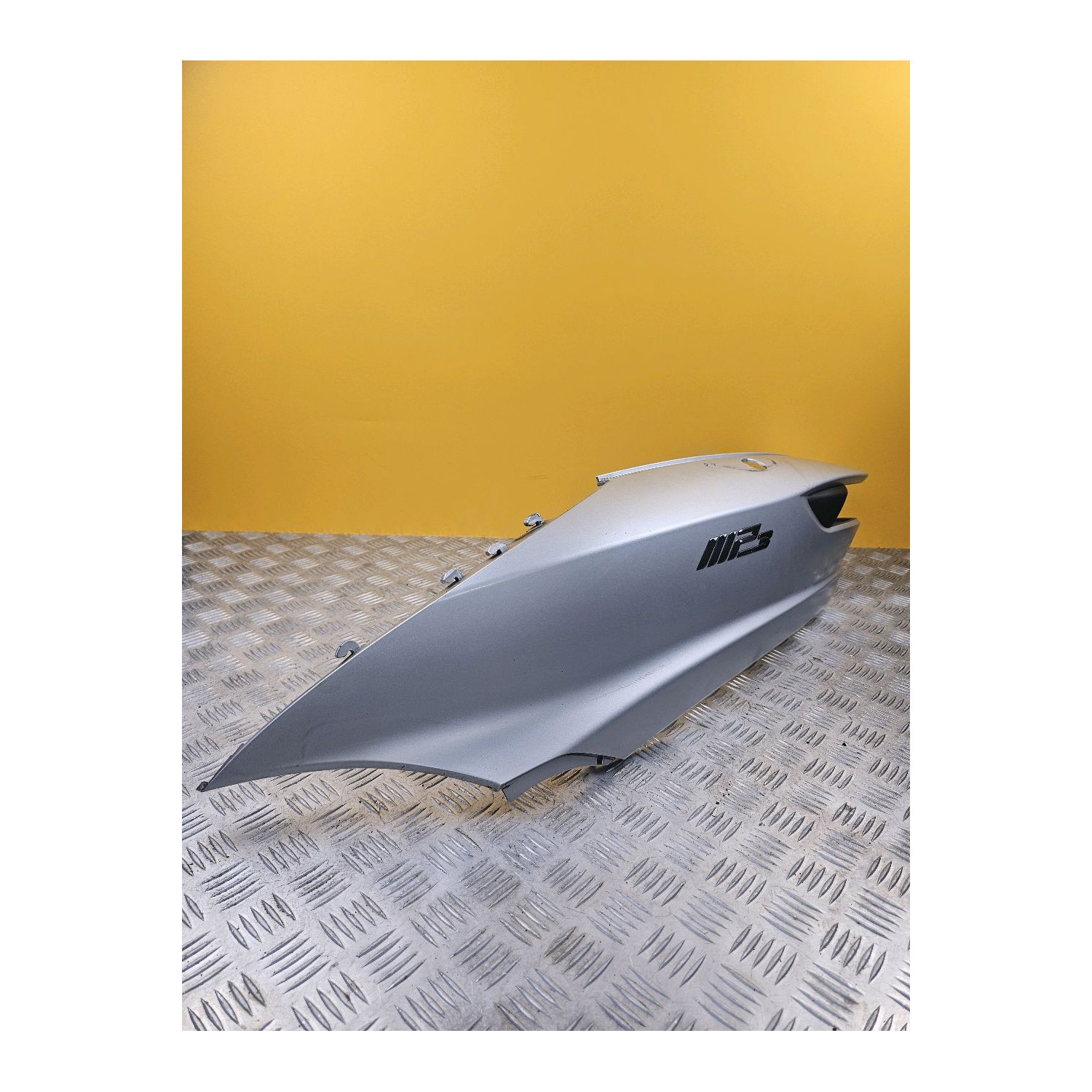 Flanc de carénage gauche pour PIAGGIO MP3 500 LT 2015