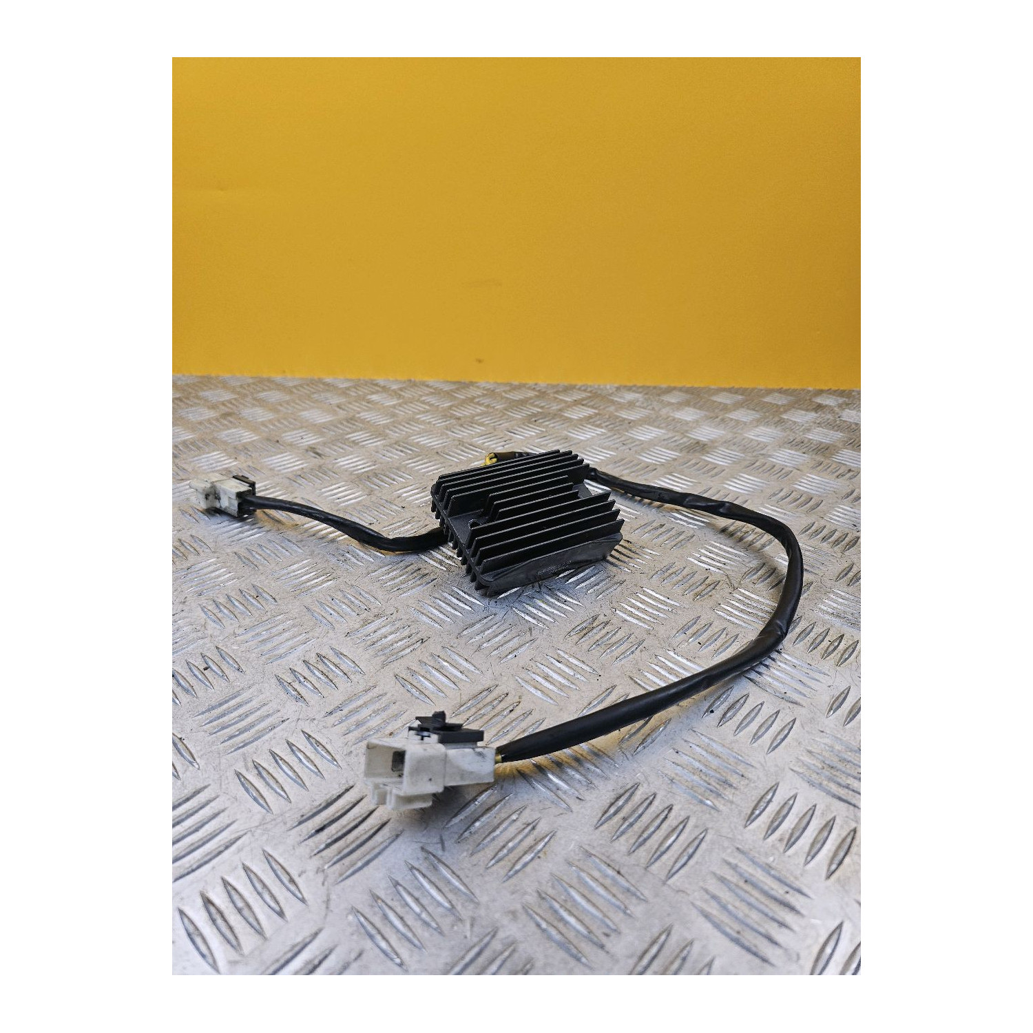 Régulateur de tension pour PIAGGIO MP3 500 LT 2015