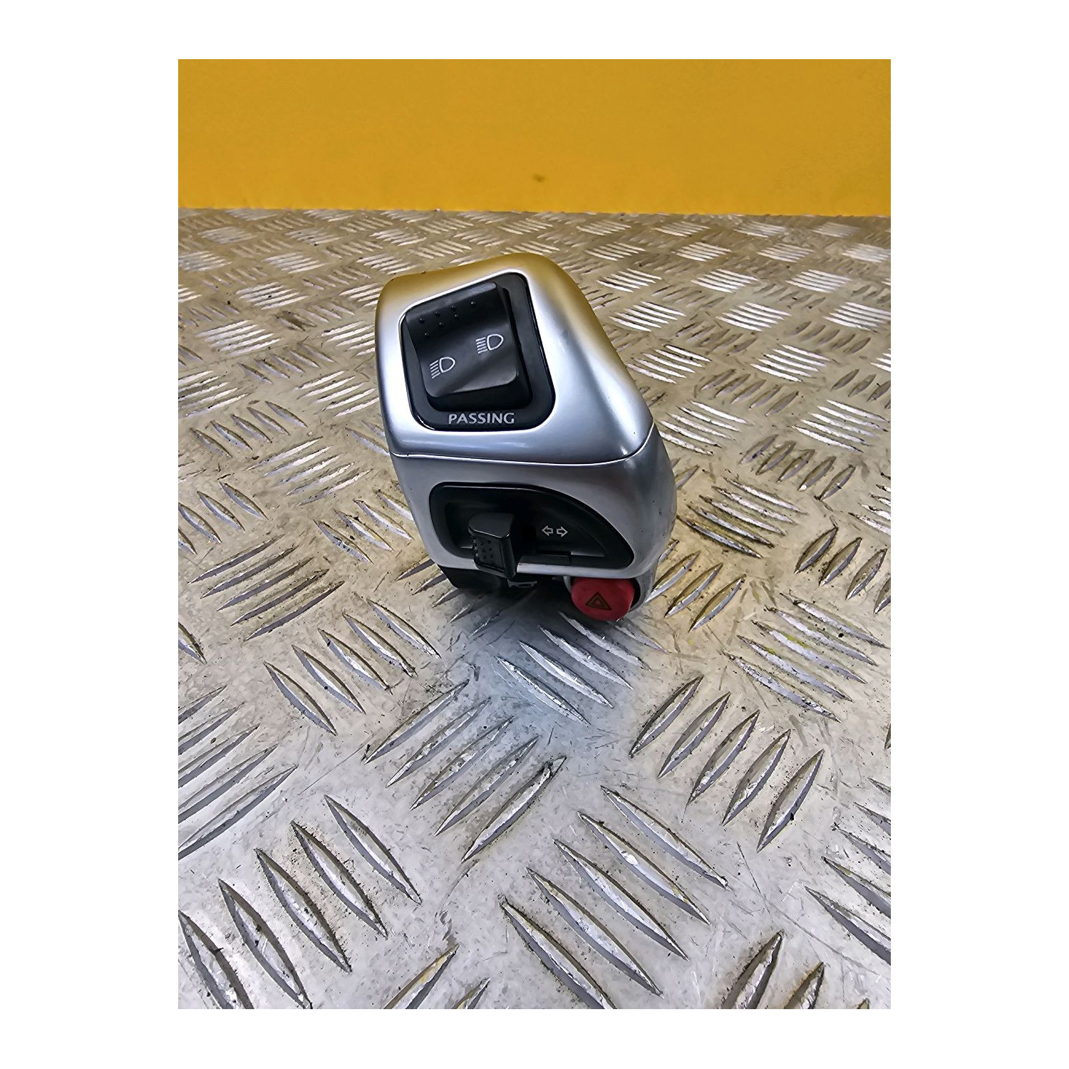 Commodo gauche gestion de l'éclairage pour PIAGGIO MP3 500 LT 2015