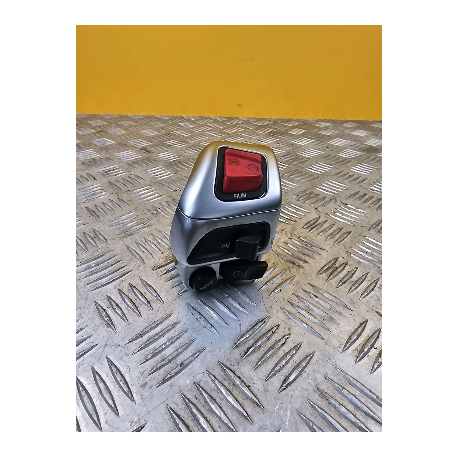 Commodo droit démarrage pour PIAGGIO MP3 500 LT 2015
