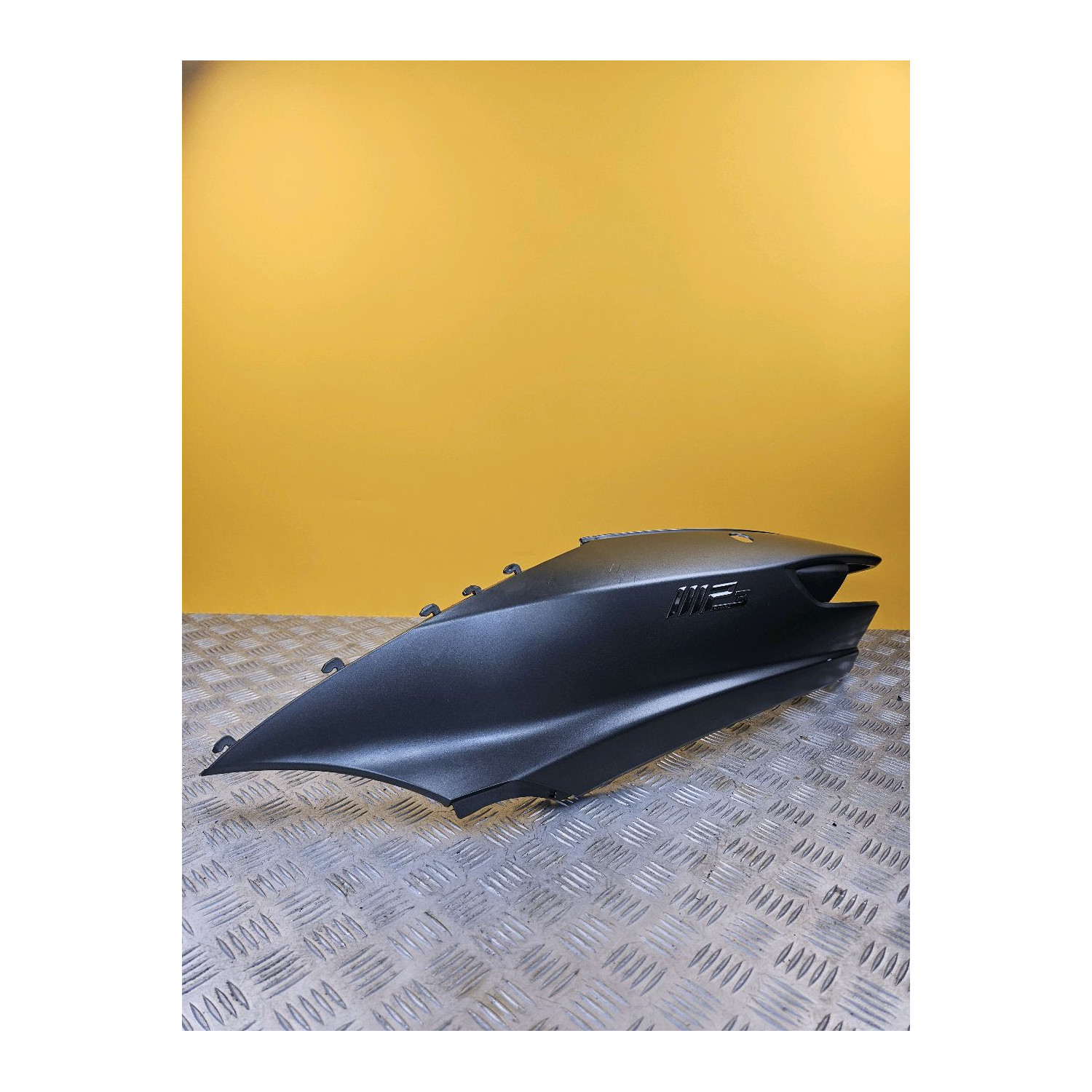 Flanc de carénage gauche pour PIAGGIO MP3 500 LT 2017
