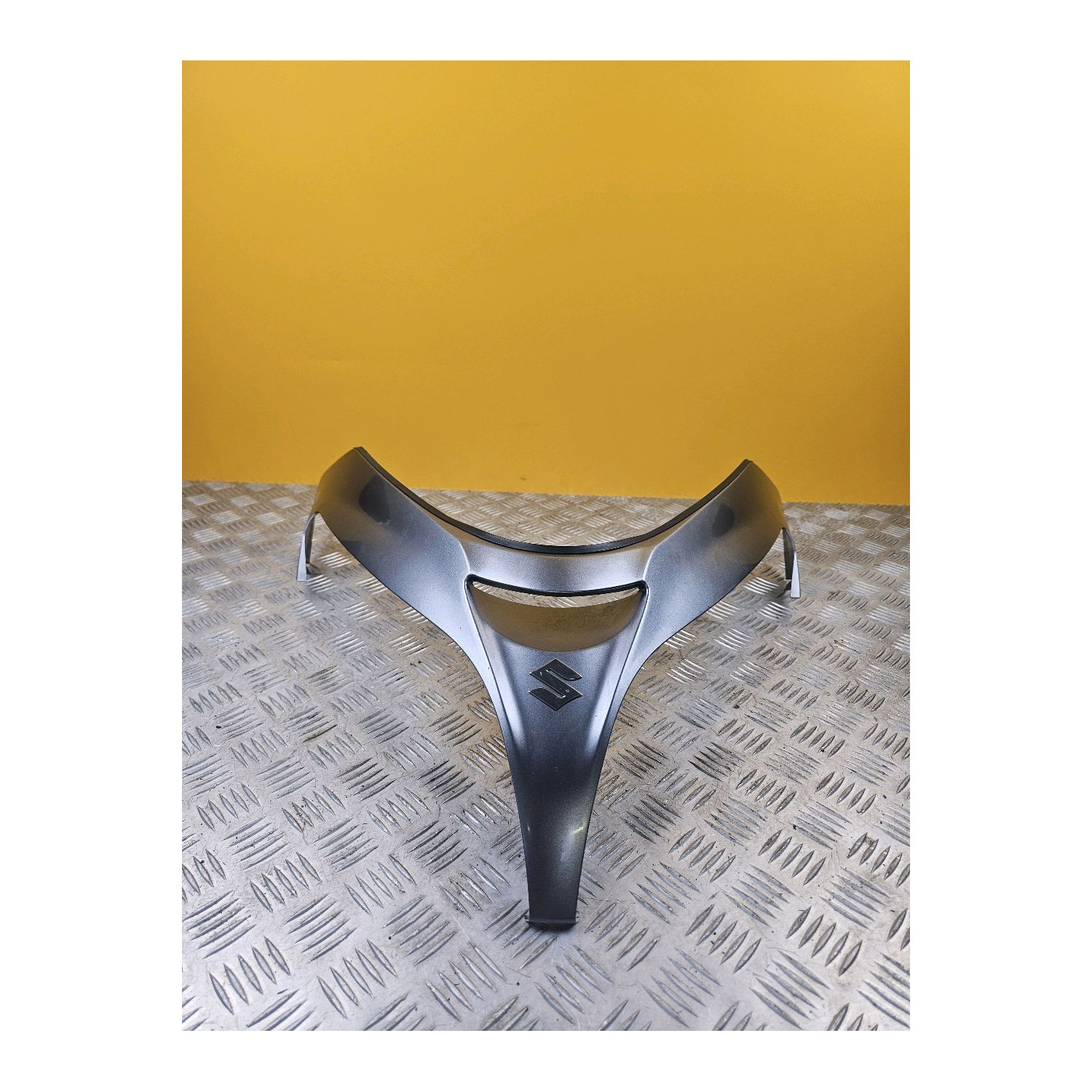 Nez pour SUZUKI BURGMAN 400 2011