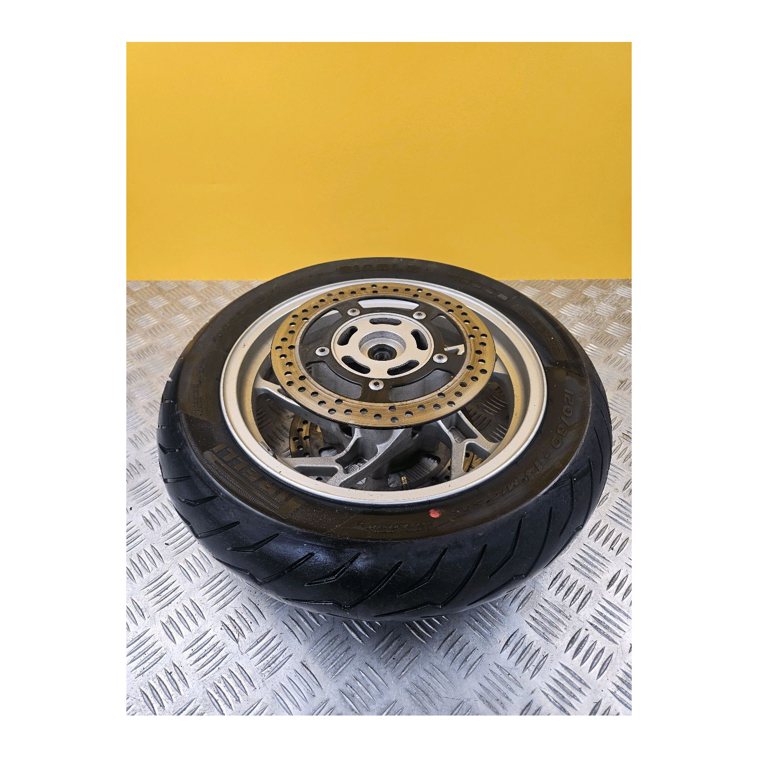 Roue avant complete pour SUZUKI BURGMAN 400 2011