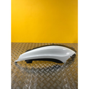 Demi coque arrière droite pour PIAGGIO BEVERLY 350 2020