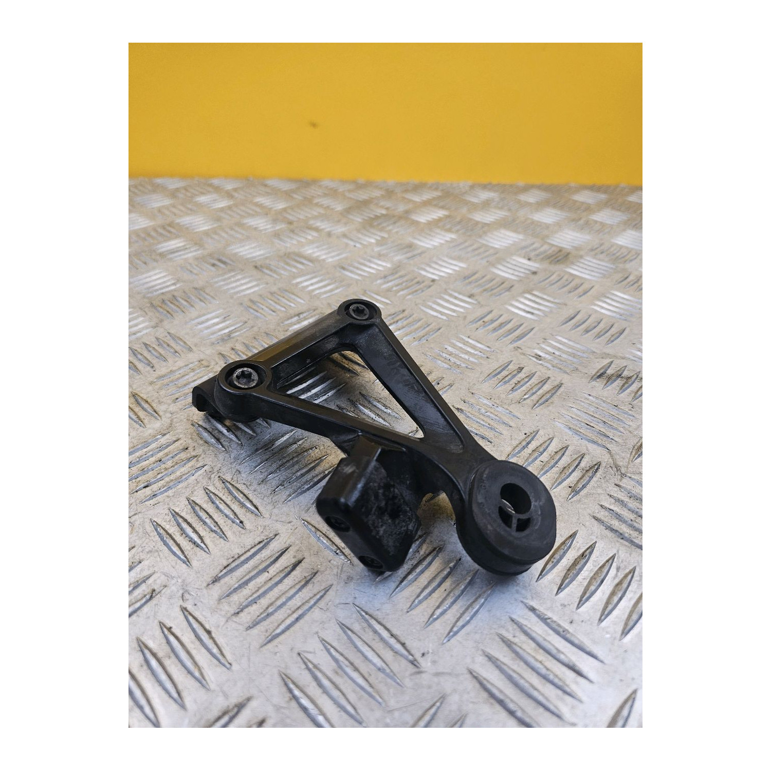 Platine repose pieds arrière droite pour BMW K 1600 GT 2013