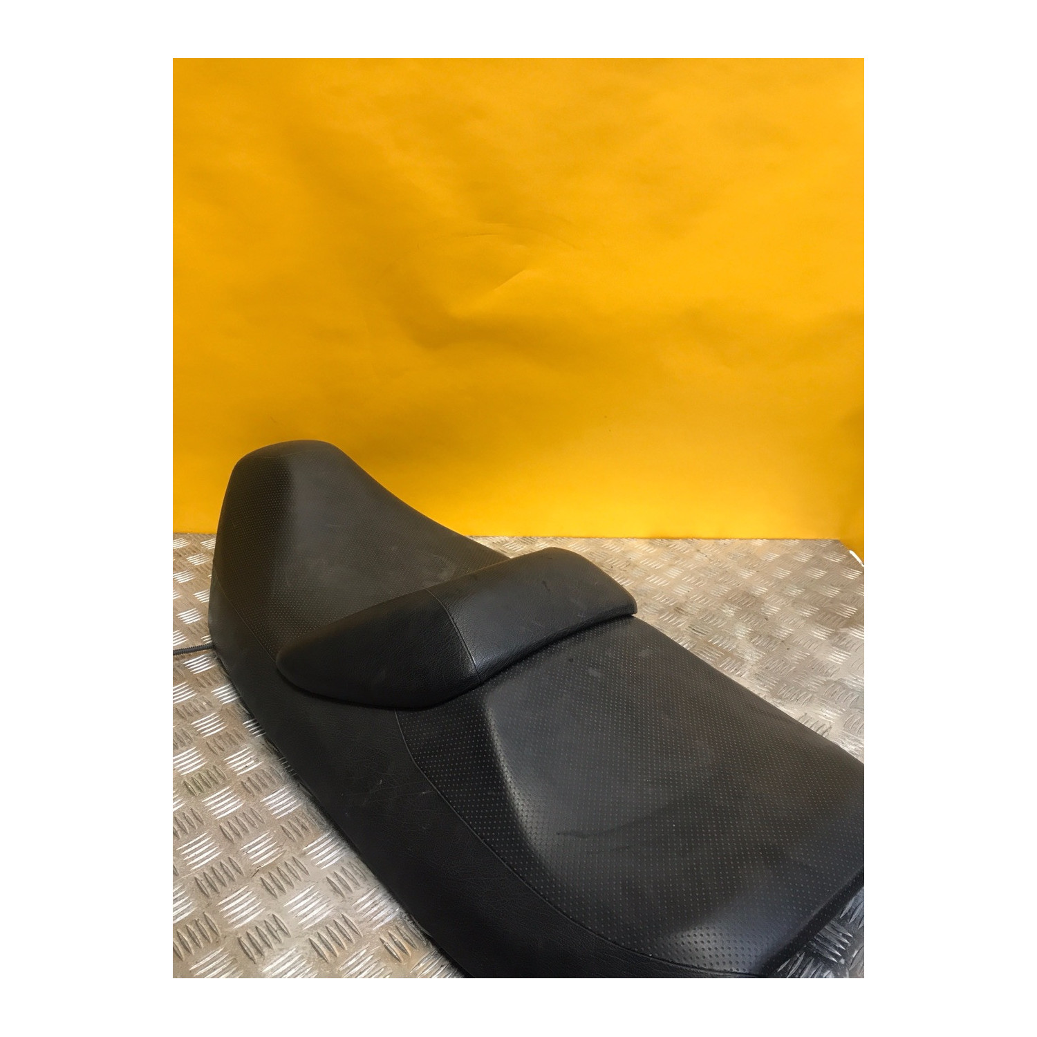 Selle pour SUZUKI BURGMAN 400 2008