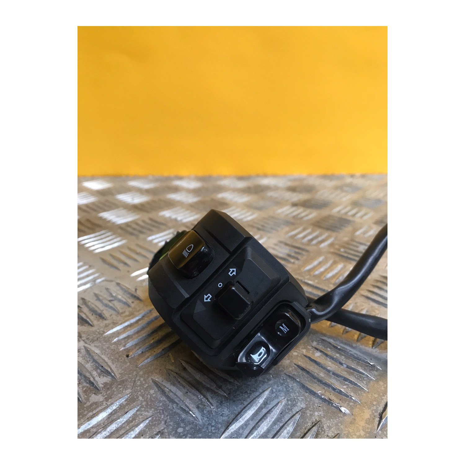 Commodo gauche pour PIAGGIO ONE 1 125 2022